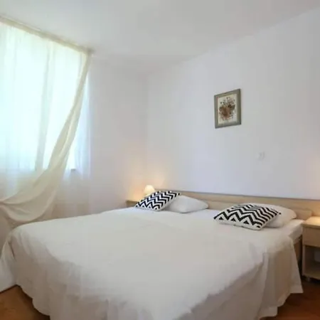 Beachfront With 1 Bedroom Διαμέρισμα *